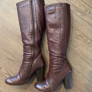 Tall burgundy / brown leather boots